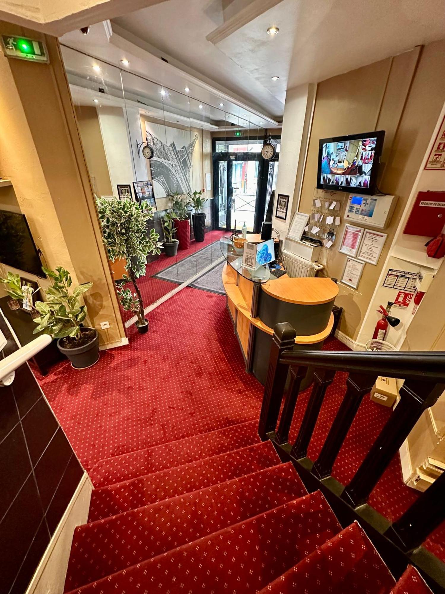 Hotel Victor Hugo Кламар Экстерьер фото